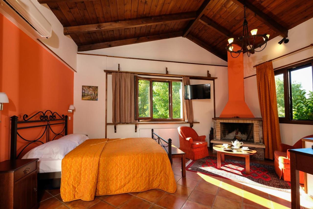 Dryas Guesthouse Polydrossos Bagian luar foto